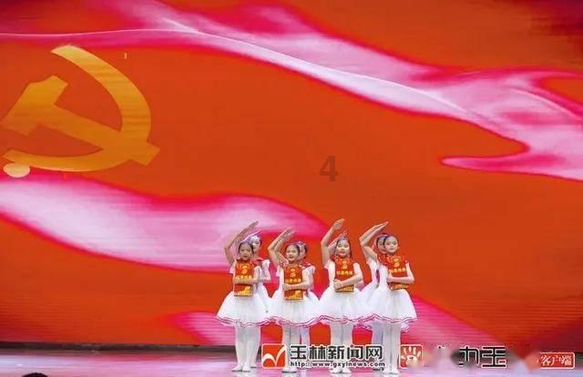 南京地铁11号线柳洲东路站主体结构封底